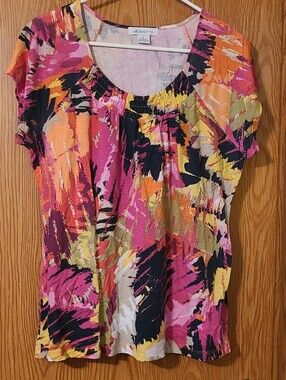 Liz Claiborne Pink Orange Yellow Abstract Scoop-Neck Tee